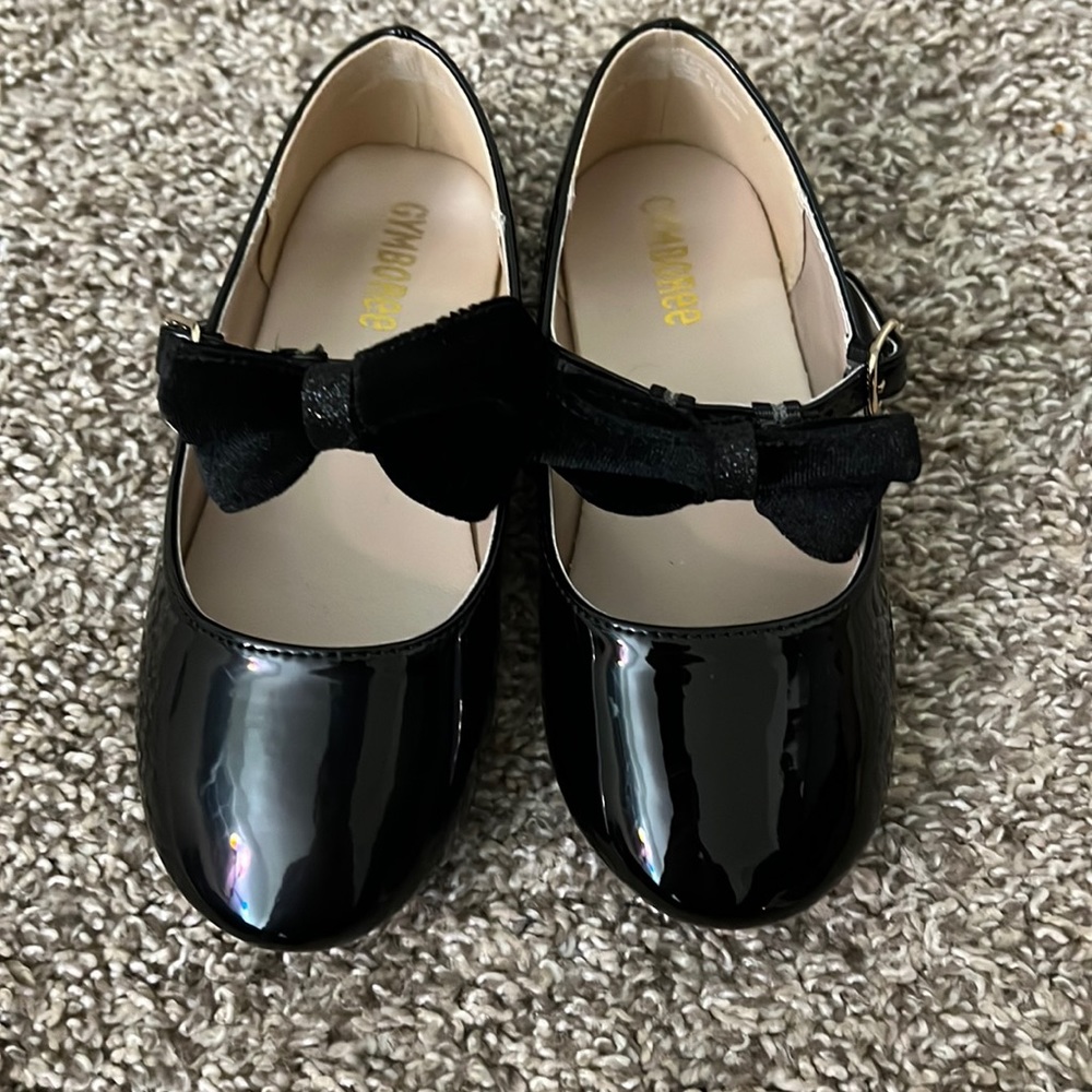 Gymboree patent black shoes